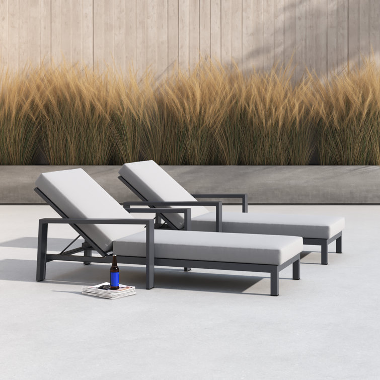 Outdoor metal chaise discount lounge